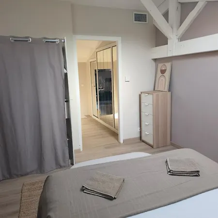 L Adresse Bergeracoise Private Garage Center Semesterbostad *