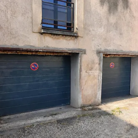 Dom wakacyjny L Adresse Bergeracoise Private Garage Center *
